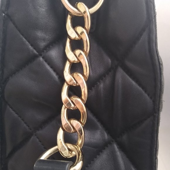 Michael Kors Hamilton Large Quilted Leather Tote - Picture 4 of 5